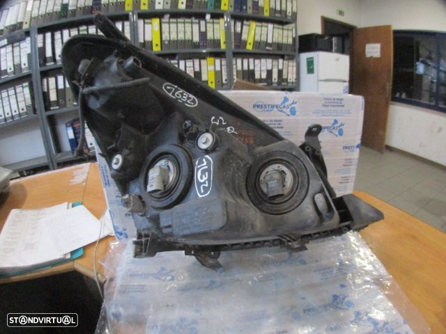 Farol Far1632 TOYOTA COROLLA 2 VERSO FASE 1 2006 2.2D4D 136CV 5P CINZENTO ESQ HB4 + HB3 STANLEY - 2