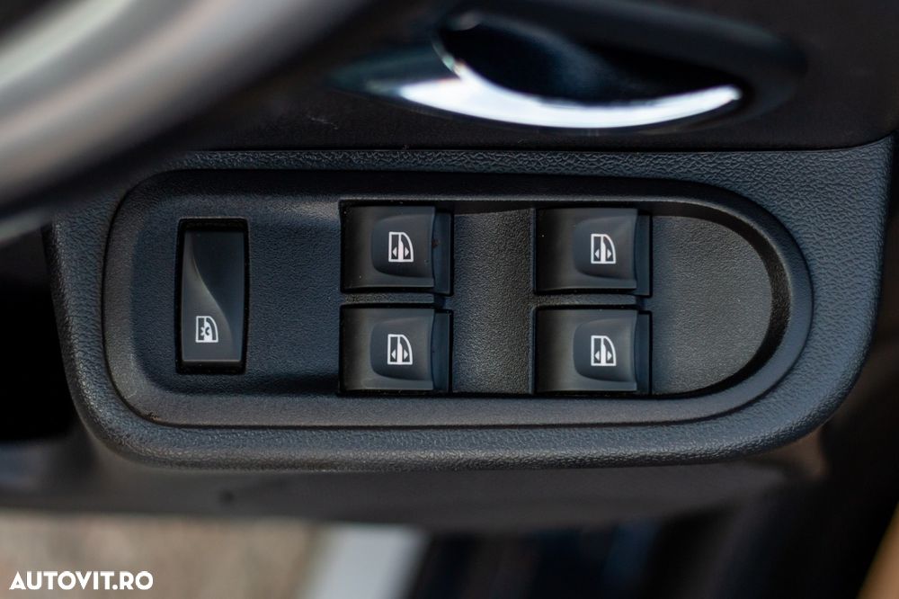 Dacia Duster dCi 110 FAP 4x4 Prestige - 17