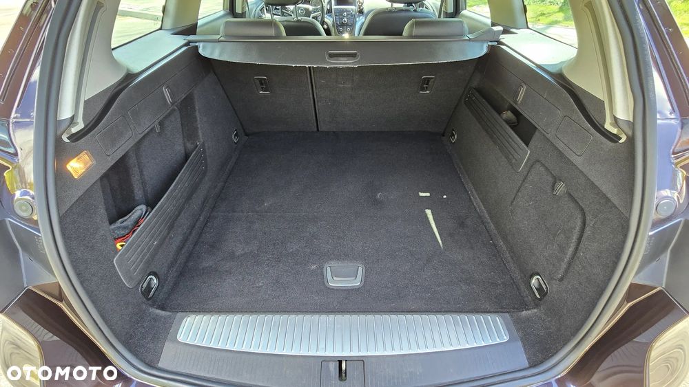 Opel Astra 2.0 CDTI Cosmo - 36