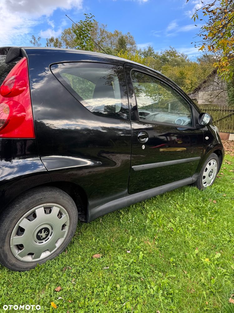 Peugeot 107 1.4 HDI Trendy - 15