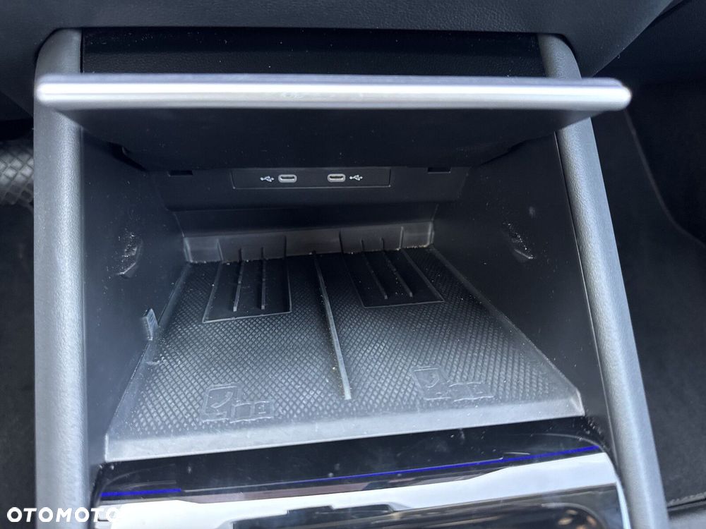 Volkswagen Tiguan - 26