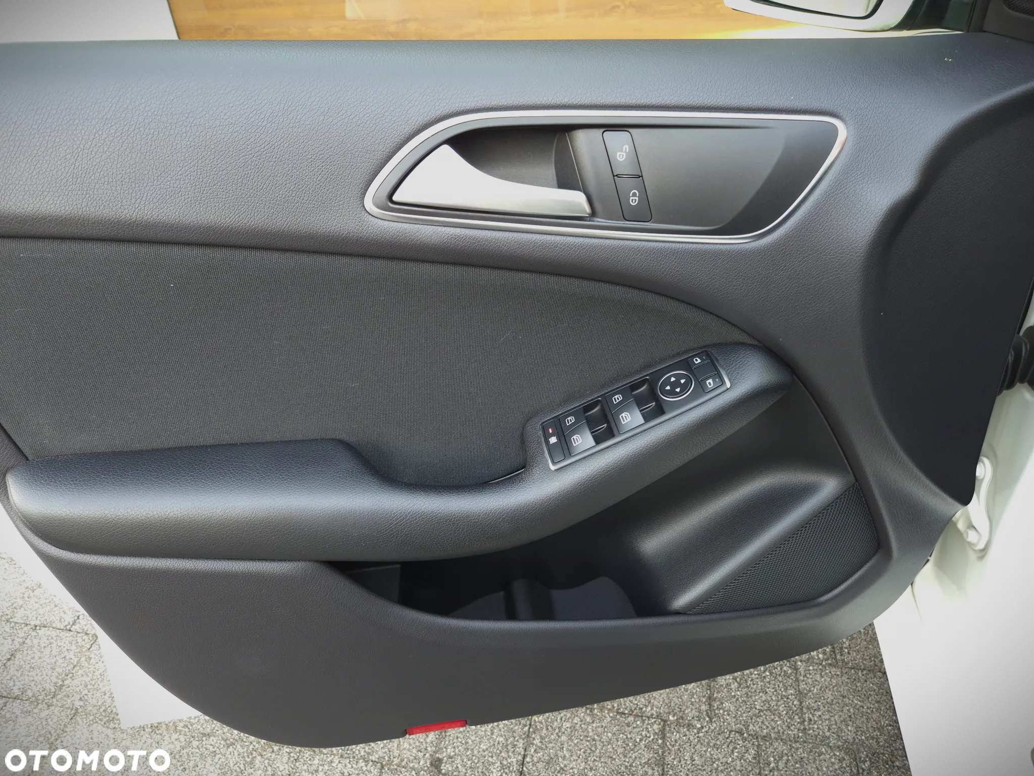 Mercedes-Benz Klasa B 200 BlueEFFICIENCY Edition 1 - 25