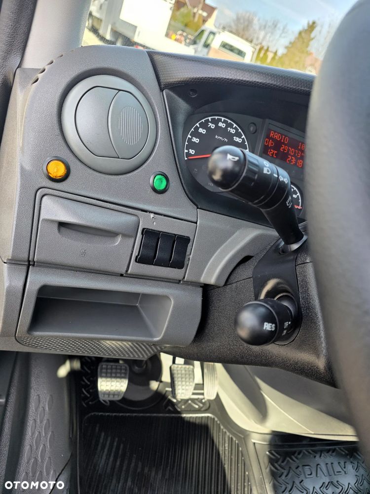 Iveco 35C17 3,0 HPI 170 KONNA SKRZYNIA 4,2M DŁUGA KLIMA WEBASTO BLIŻNIAKI DO 3,5T GWARANCJA - 15