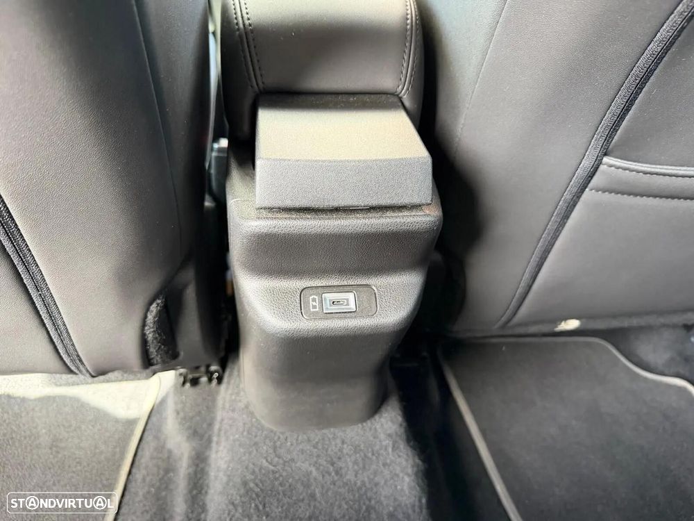 Jeep Avenger 1.2 e-Hybrid Altitude DCT - 41