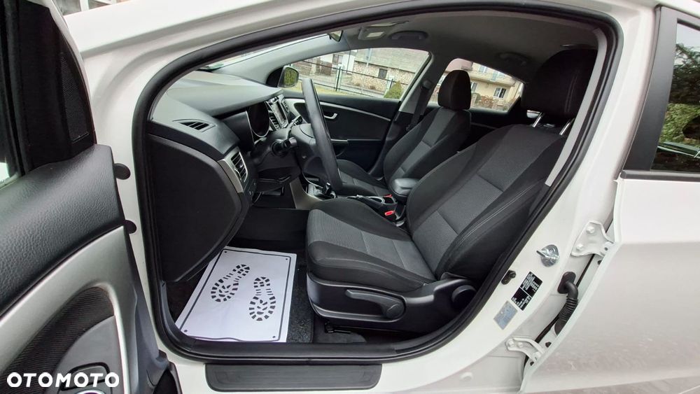 Hyundai i30 1.4 Fifa World Cup Edition - 6