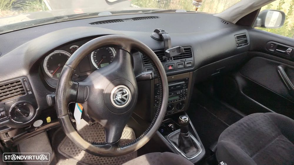 VW Bora 1.9 TDi Highline - 8