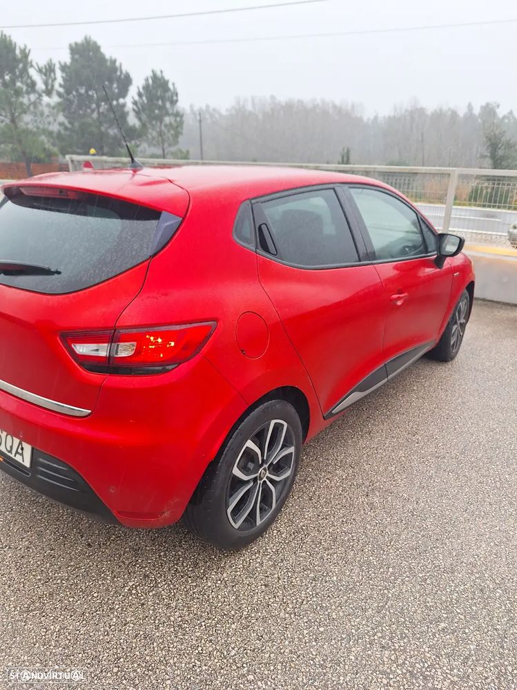 Renault Clio 1.2 16V 75 LIMITED - 4