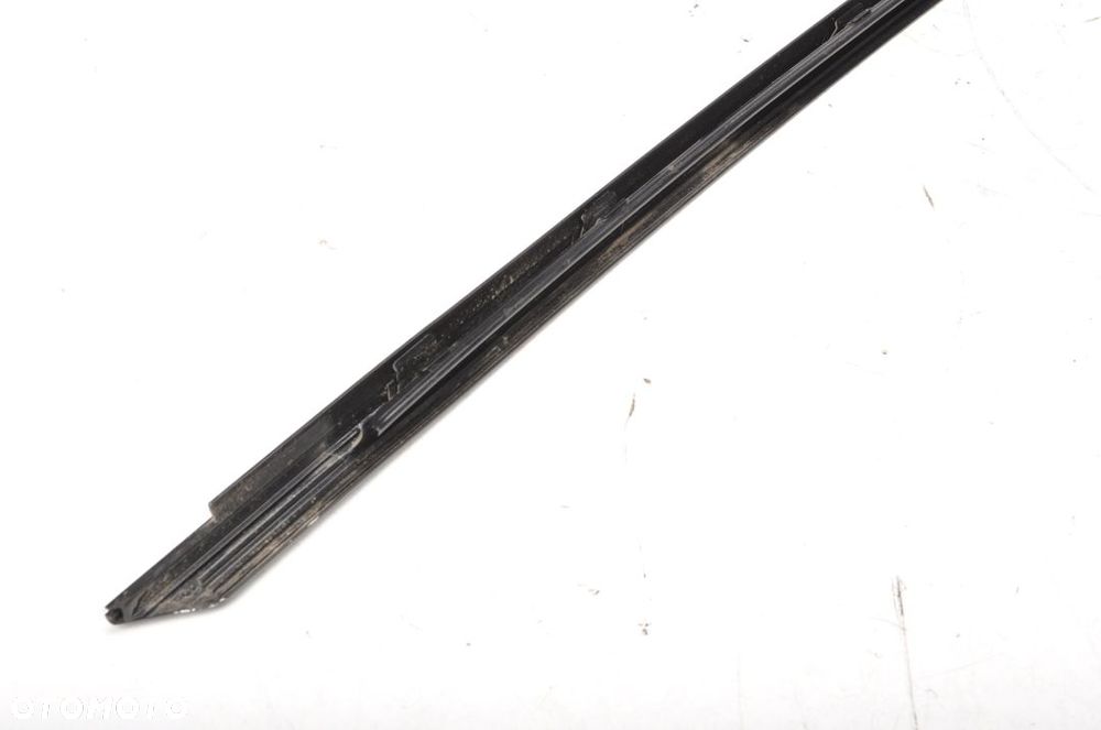 BMW G11 G12 LISTWA DRZWI PRAWY PRZÓD 7397860 - 9