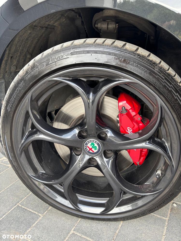 Alfa Romeo Giulia 2.0 Turbo Veloce Q4 - 12