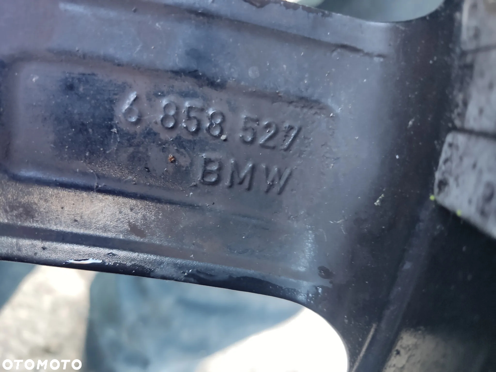 Felgi aluminiowe BMW X5 X6 F15 F16 Individual ET40 ET37 10Jx20 11Jx20 6858528 6858527 - 6