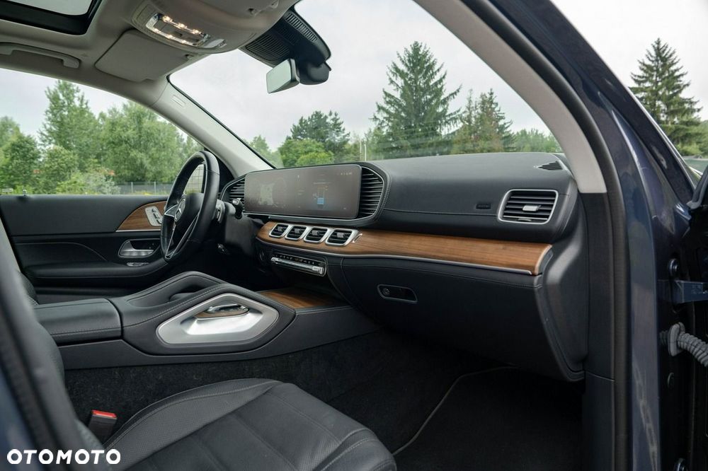 Mercedes-Benz GLE - 24
