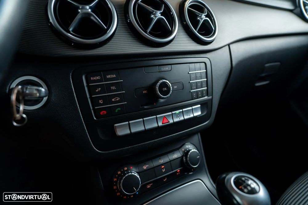 Mercedes-Benz B 180 d Style - 18