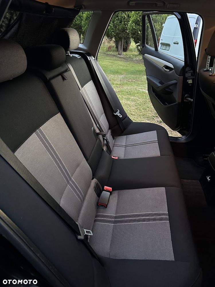 BMW X1 xDrive18d - 13