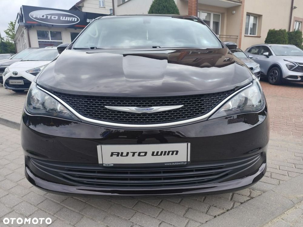 Chrysler Pacifica - 14