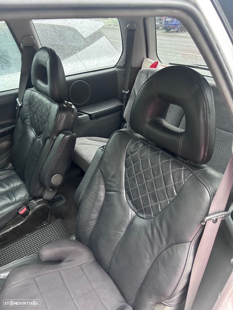 Mitsubishi Space Wagon - 6