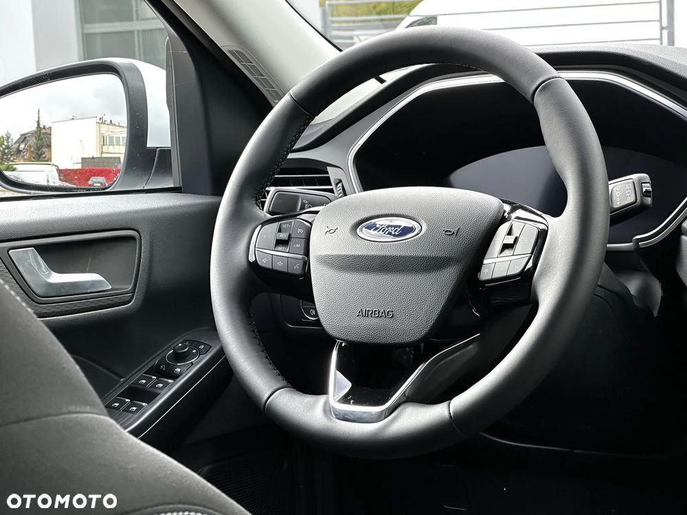 Ford Kuga 2.5 FHEV FWD Titanium - 17
