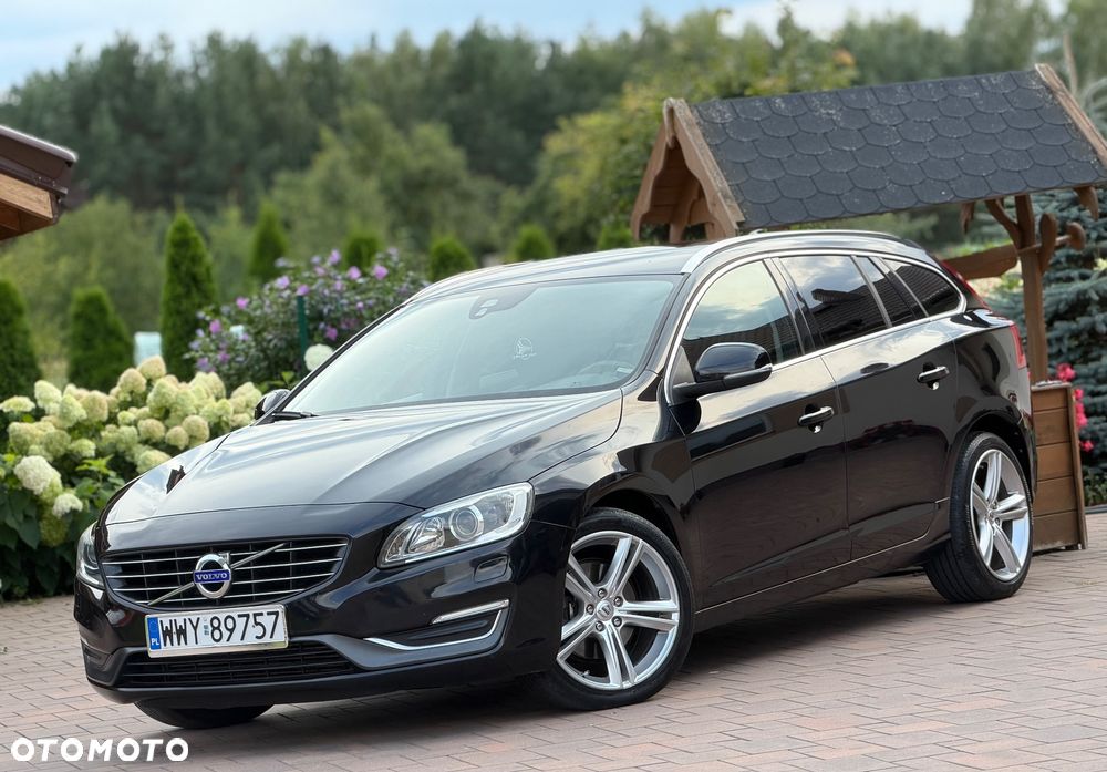 Volvo V60 D4 Drive-E Momentum - 3