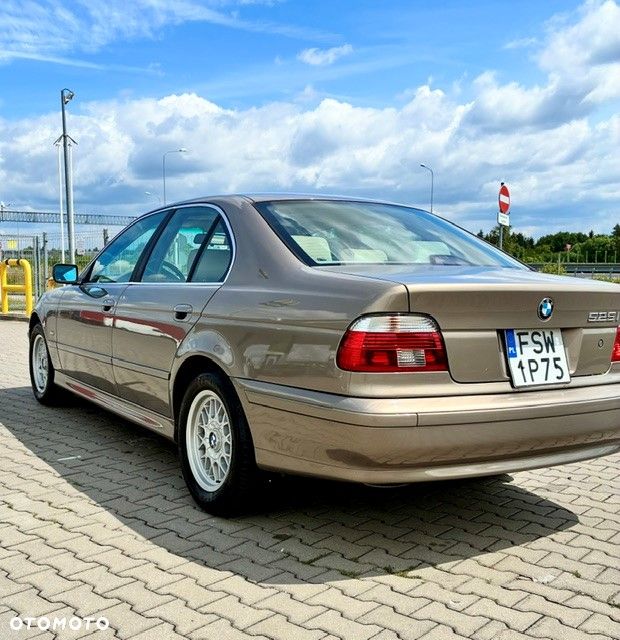 BMW Seria 5 525i - 7