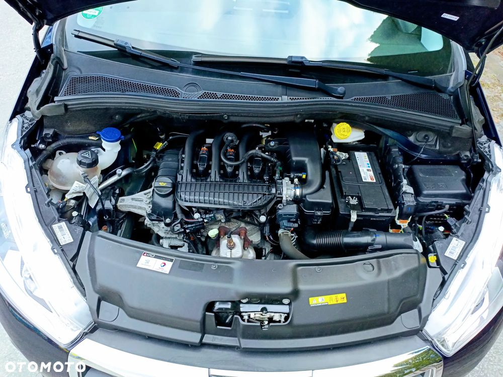 Peugeot 208 - 11