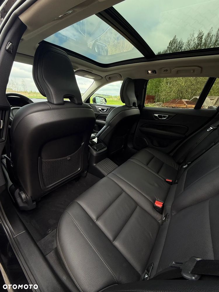 Volvo V60 T8 AWD Recharge Geartronic Inscription Expression - 10