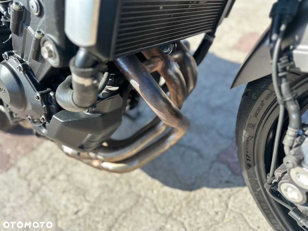 Yamaha XSR - 16