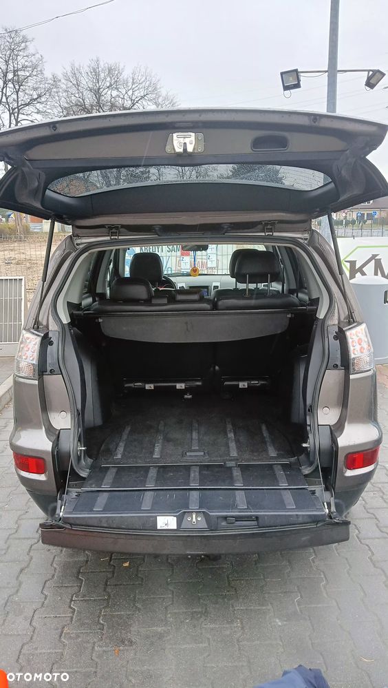 Mitsubishi Outlander 2.0 2WD CVT Invite - 20