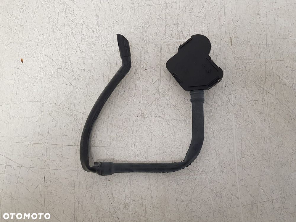 NOWY PRZEWÓD ODPŁYW WODY NAGRZEWNICY CORSA F ASTRA L ZAFIRA D  9675617280 9801338080 - 2