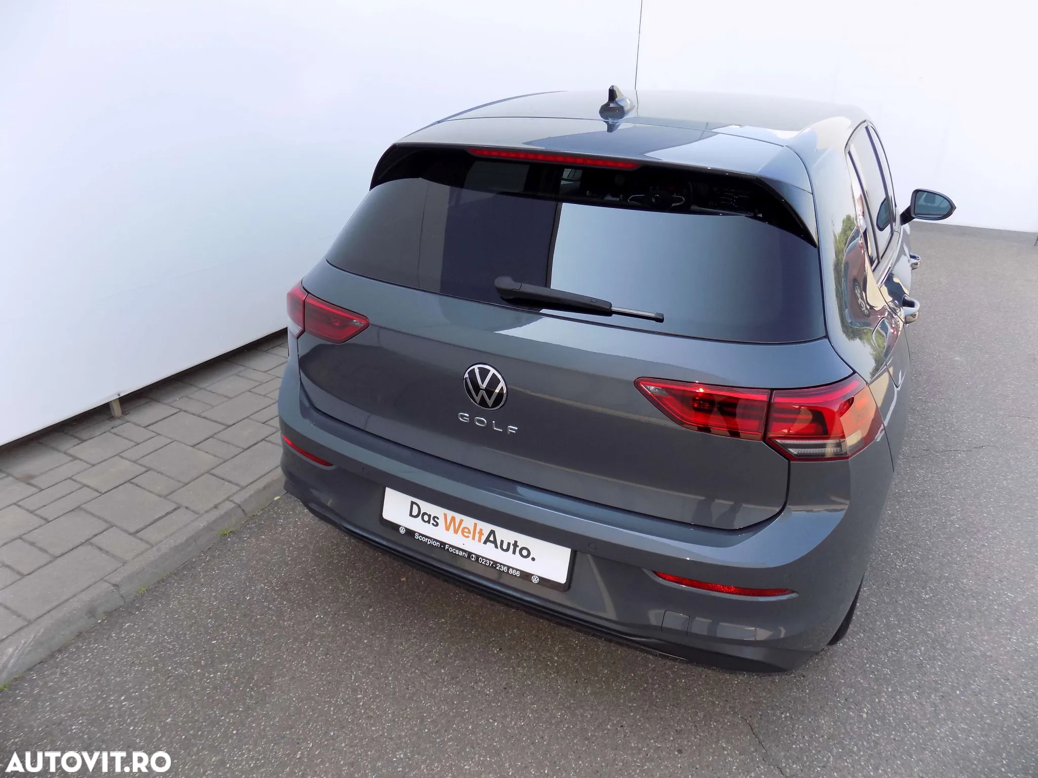 Volkswagen Golf 2.0 TDI DSG Life - 5