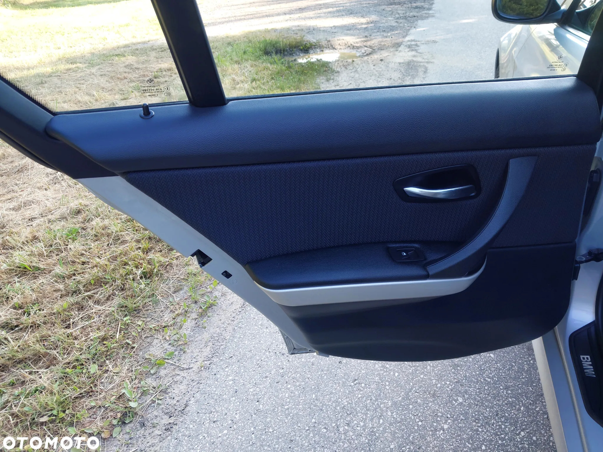 BMW Seria 3 318d - 24