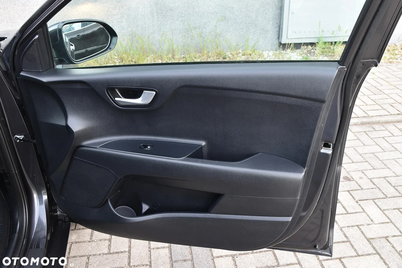 Kia Stonic - 38