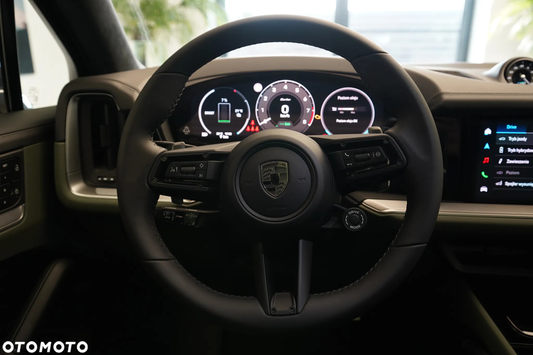 Porsche Cayenne - 18