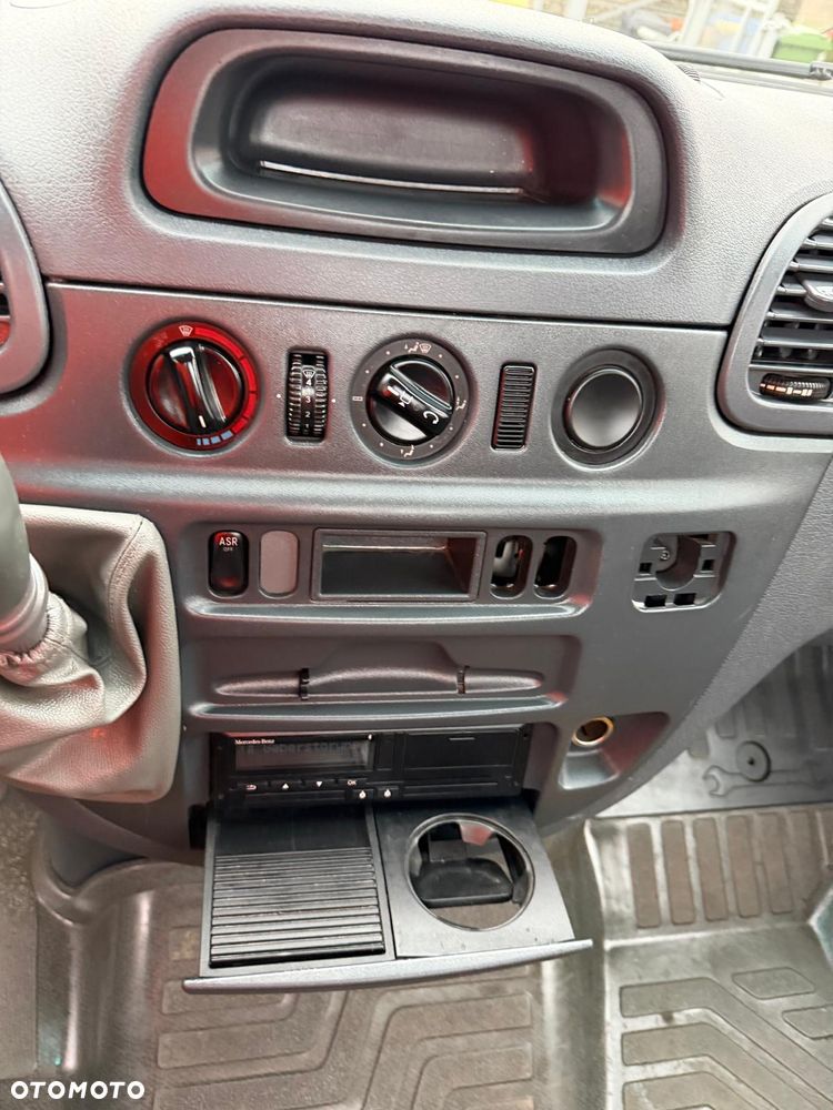Mercedes-Benz Sprinter - 3