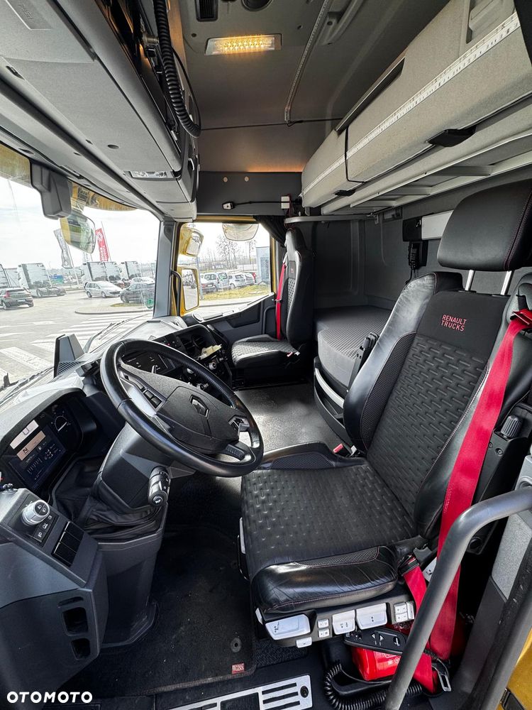 Renault T520 ADR Sleeper Cab - 10