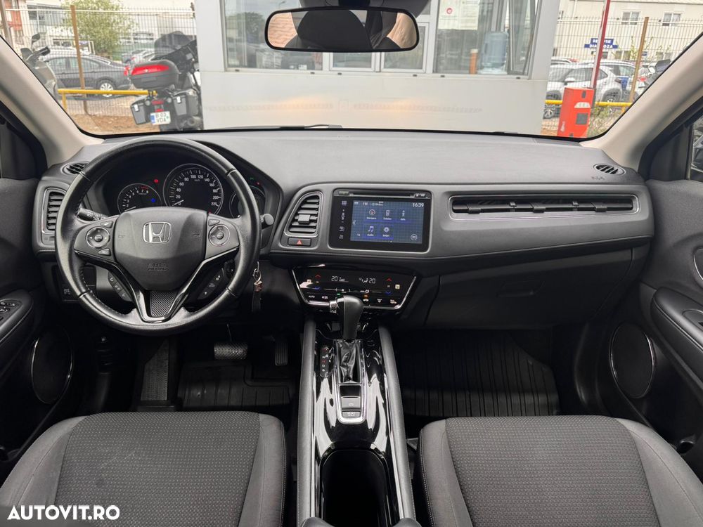 Honda HR-V 1.5 i-VTEC 4x2 CVT Elegance - 23