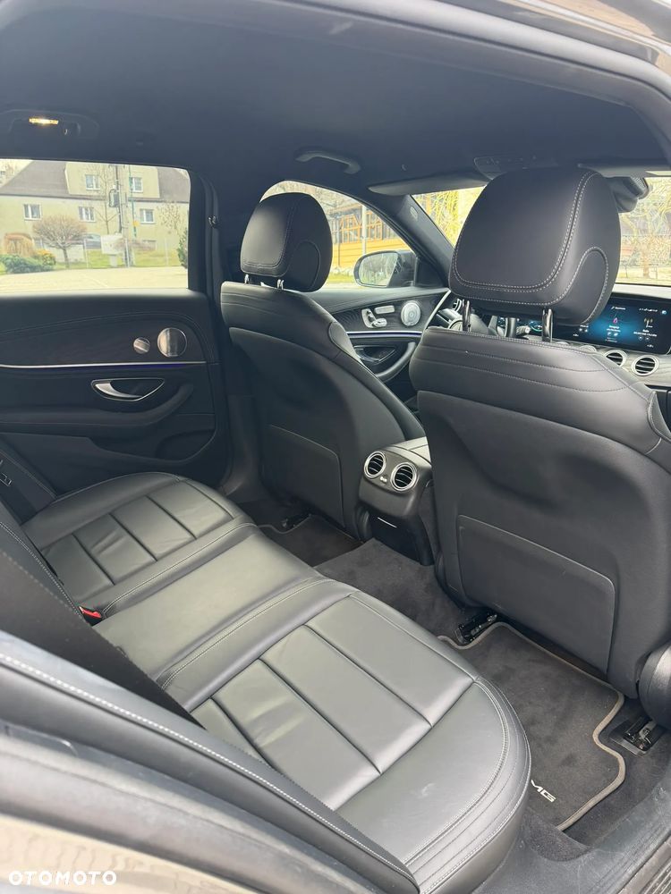 Mercedes-Benz Klasa E 220 d 9G-TRONIC - 8