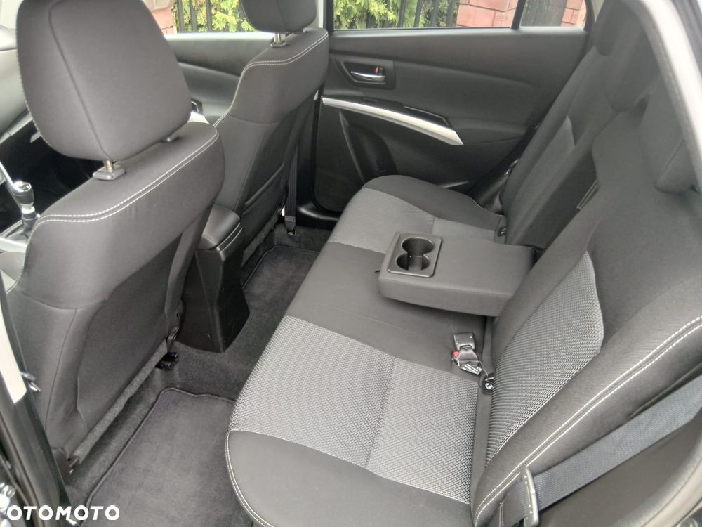 Suzuki S-Cross - 33