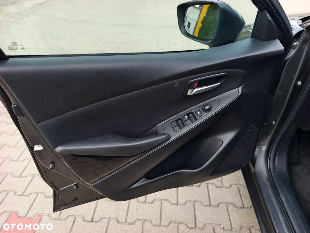 Mazda 2 SKYACTIV-G 90 Exclusive-Line - 4