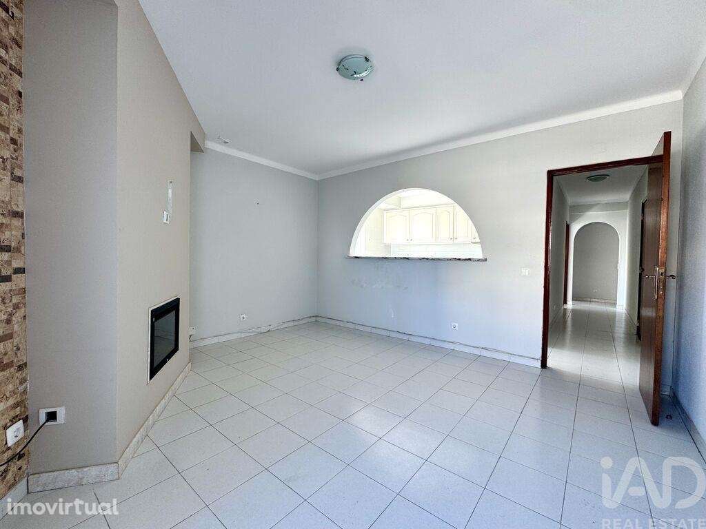 Apartamento T2 em Olhão de 59,76 m2 - Grande imagem: 2/15