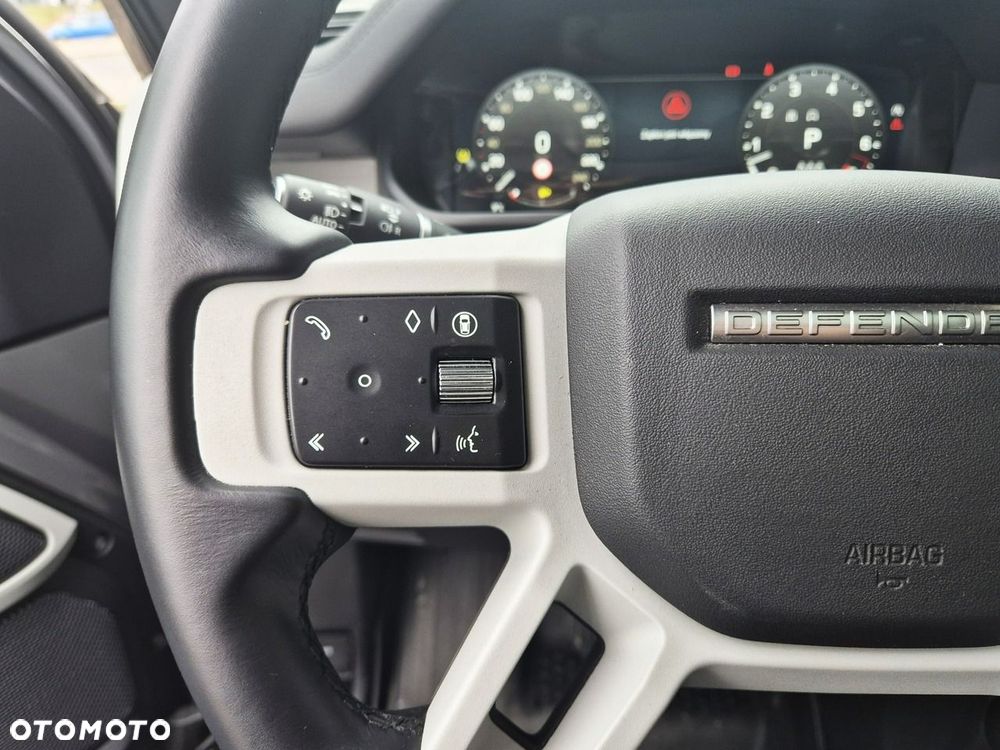 Land Rover Defender 90 P400 SE - 26