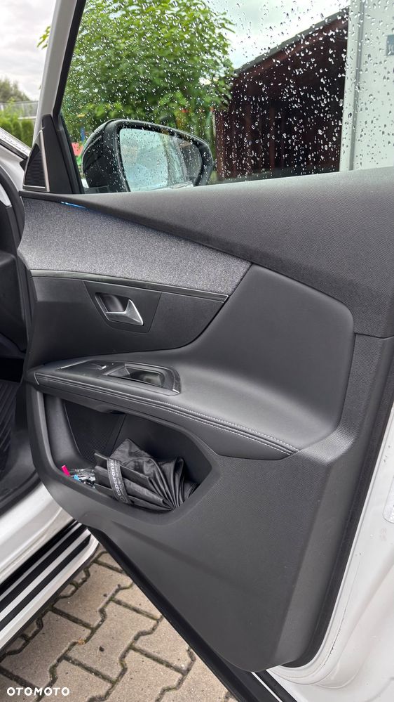 Peugeot 5008 1.2 PureTech Allure Pack S&S - 16