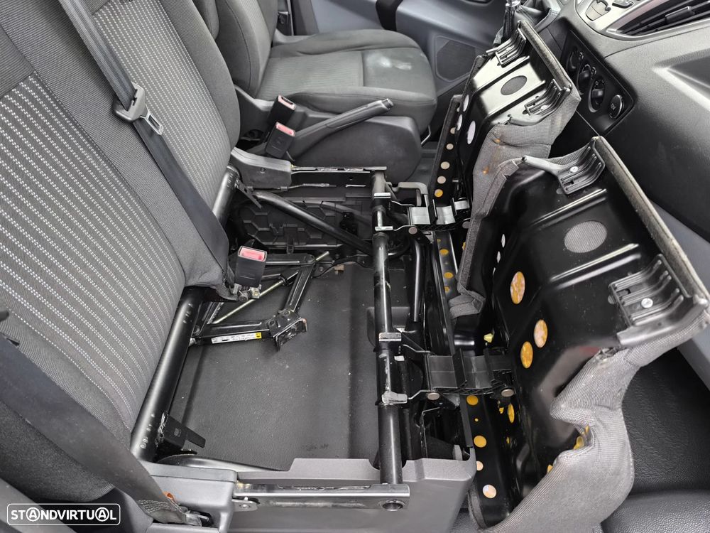 Ford TRANSIT 2.2 TDCi 270 L1 Trend - 29