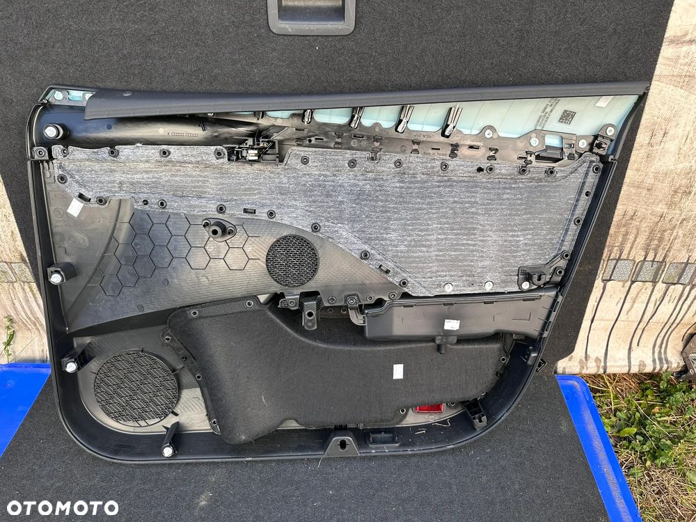 Tapicerka boczek drzwi lewy przód Skoda Octavia IV - 11