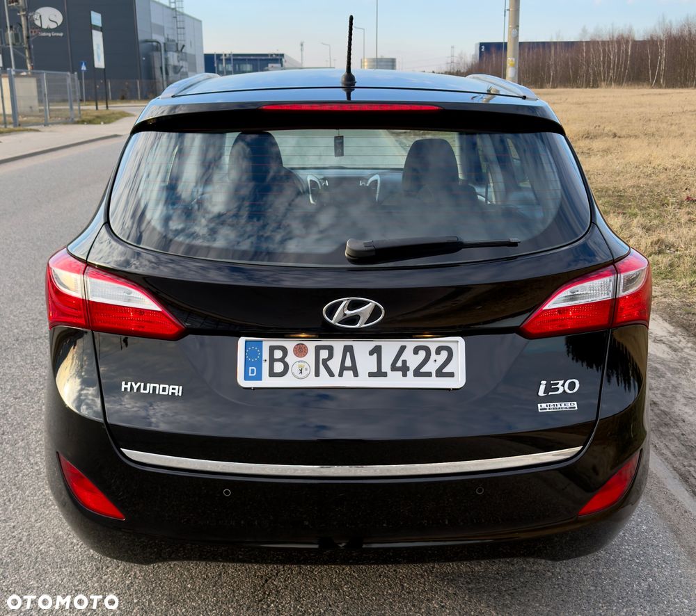 Hyundai i30 1.4 Fifa World Cup Edition - 3