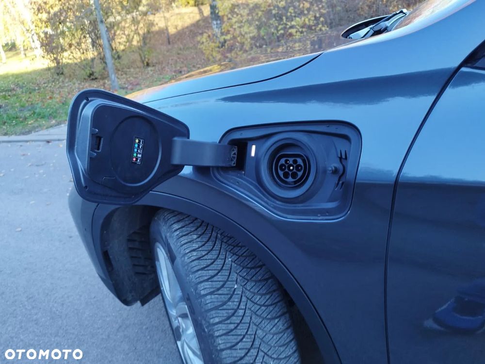 BMW X1 xDrive25e Sport Line - 26