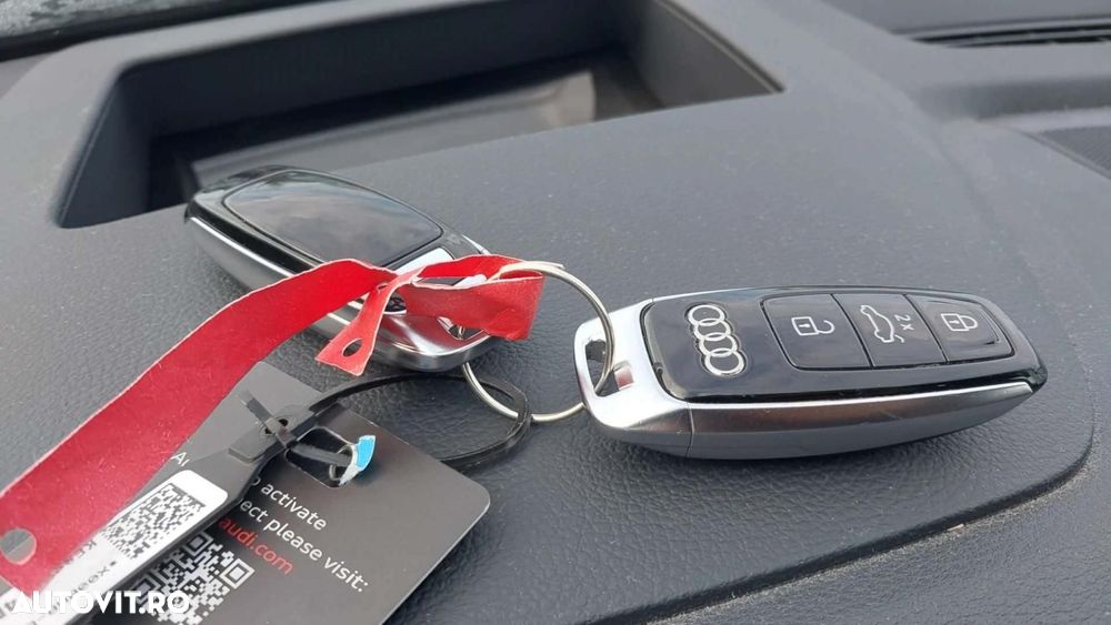 Audi Q8 55 TFSIe quattro tiptronic - 14