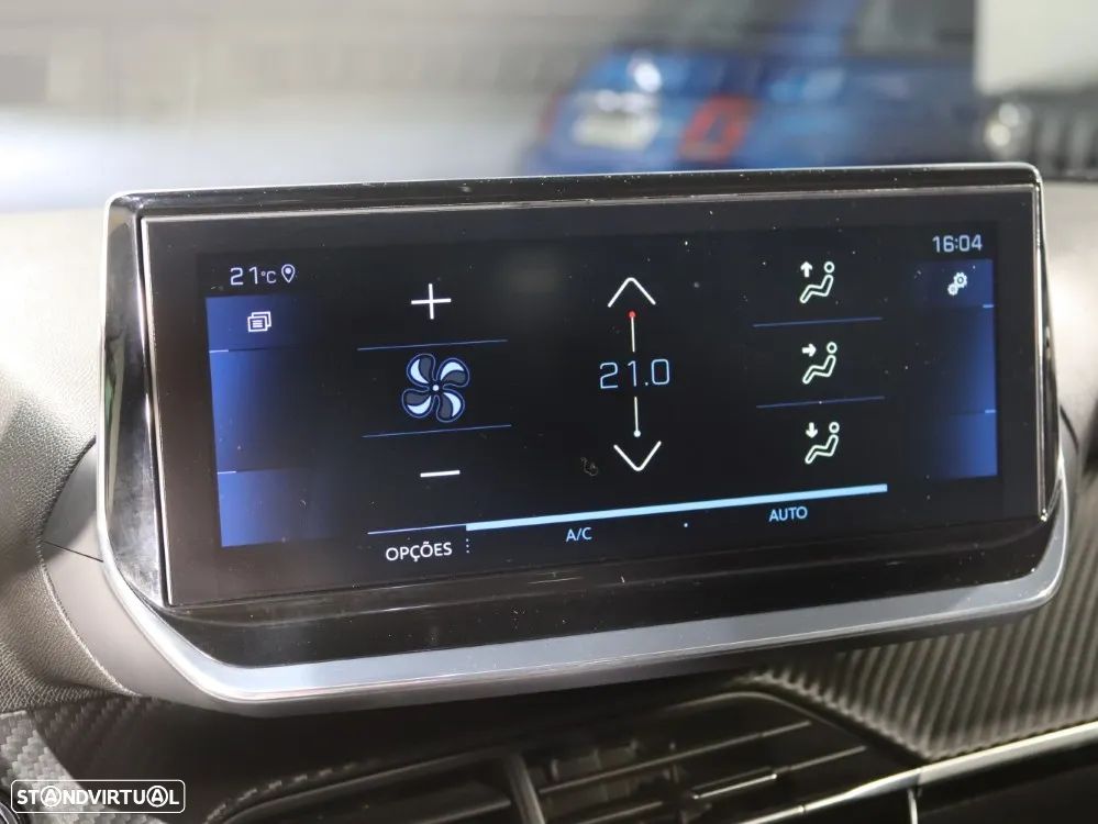 Peugeot 2008 1.2 PureTech Allure Pack - 31