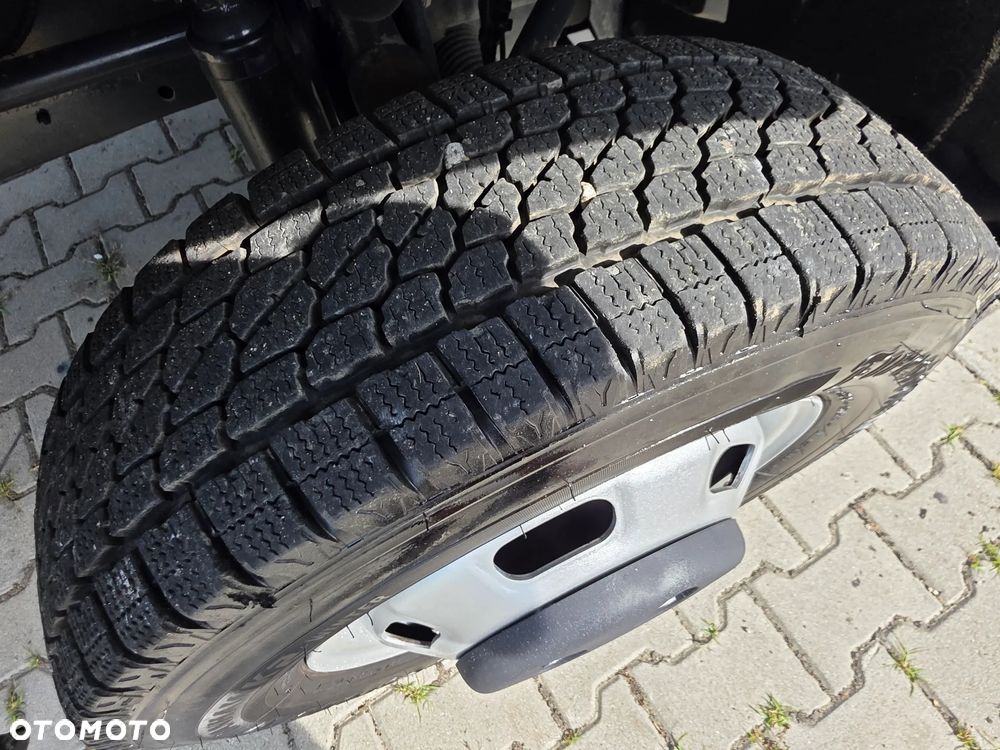 Iveco Daily 35c-15 50c-15 Skrzynia 3.60 M + HDS  1.8 Tony ! Bez Korozji  ! Z Włoch  ! - 15