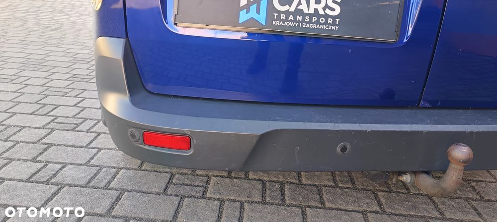 Ford CONNEC - 12