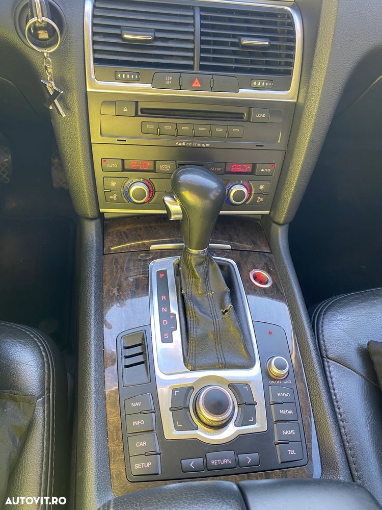 Audi Q7 3.0 TDI DPF clean diesel quattro tiptronic - 8