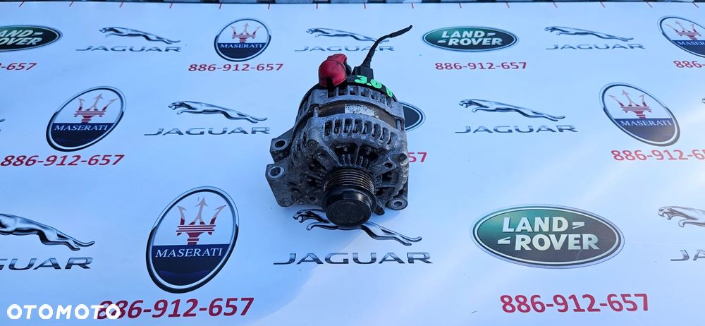 Jaguar XJ 351 3.0D 306DT alternator AW93-10300-AB DENSO - 1